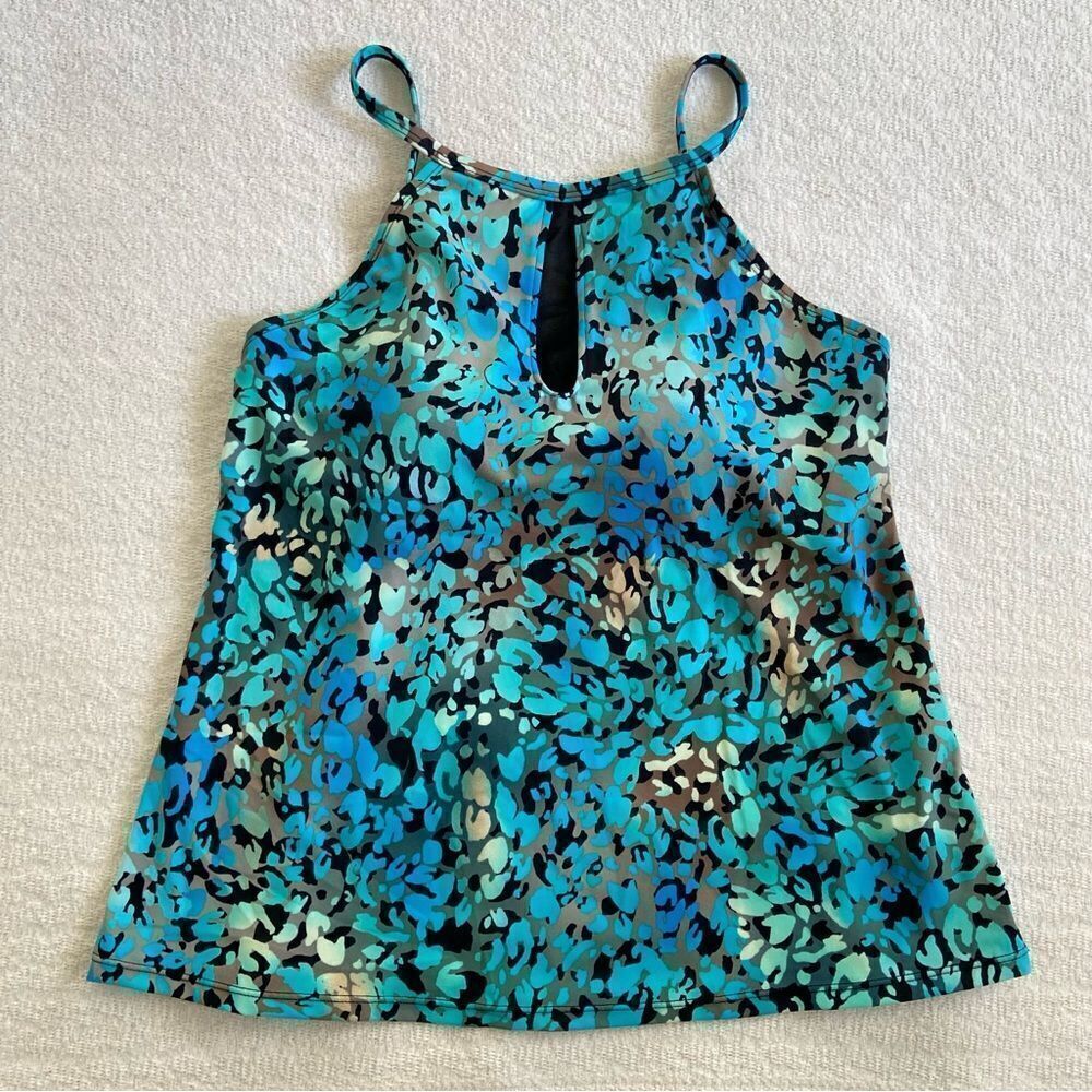 St. John’s Bay Keyhole Tankini Top